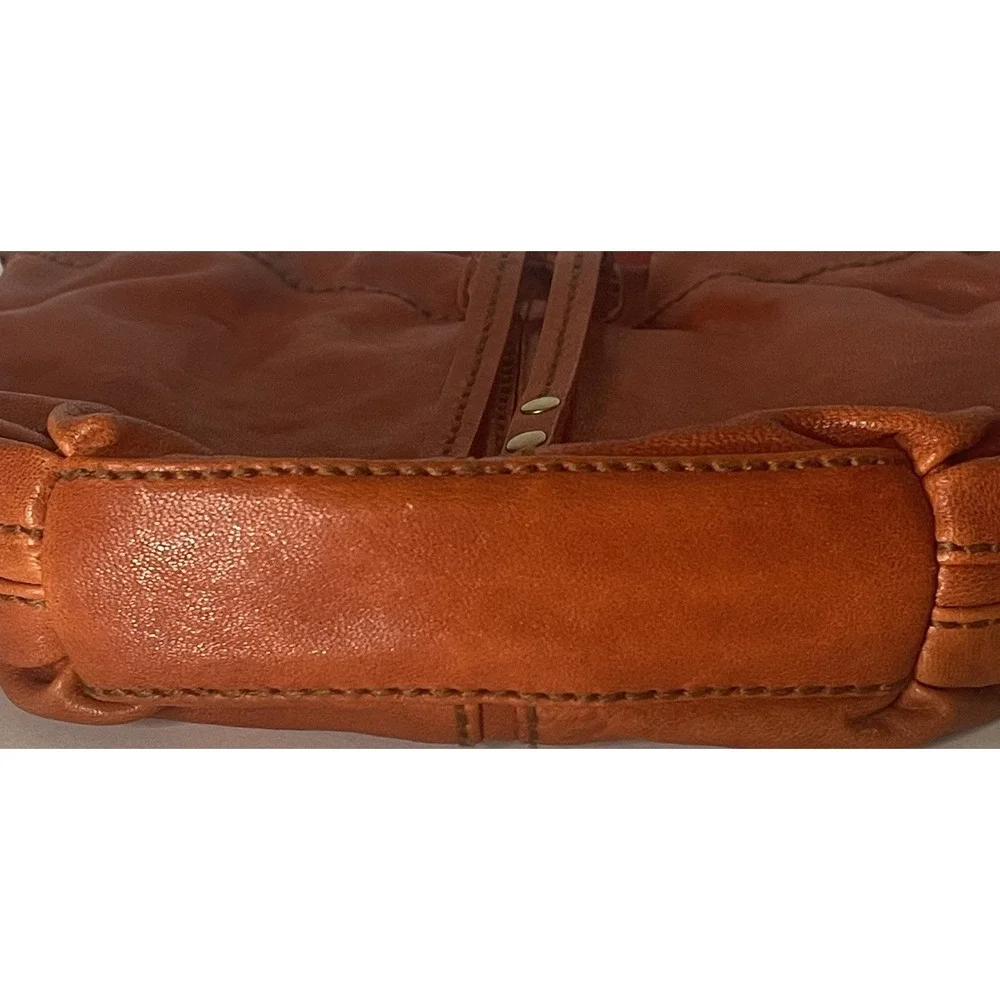 Fossil NWT Leather Hobo Crossbody Bag Burnt Orange Shoulder Purse Key Charm⁠